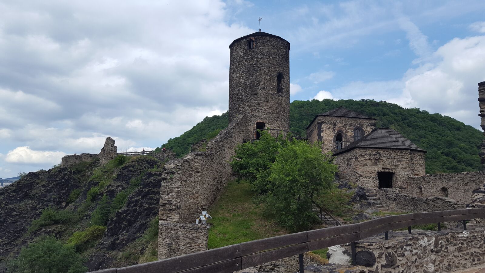 Samsung Galaxy S6 sample photo. Castle, old, architecture photography