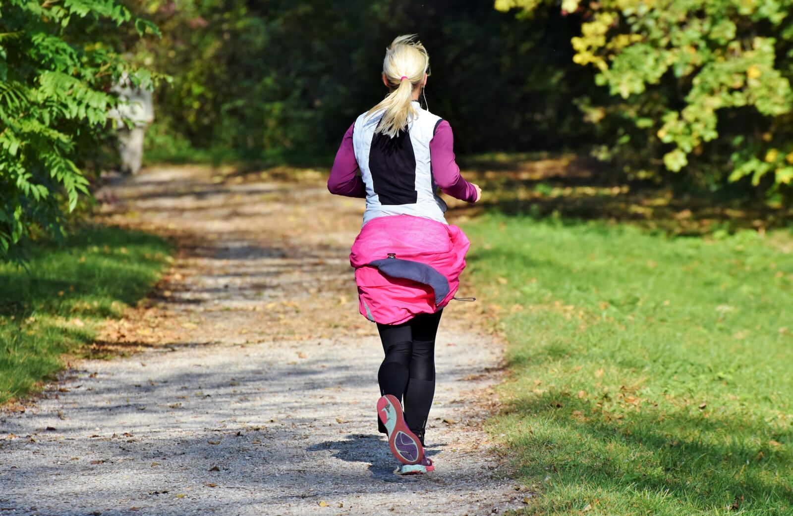 Nikon D7200 sample photo. Jogger, jog, run photography