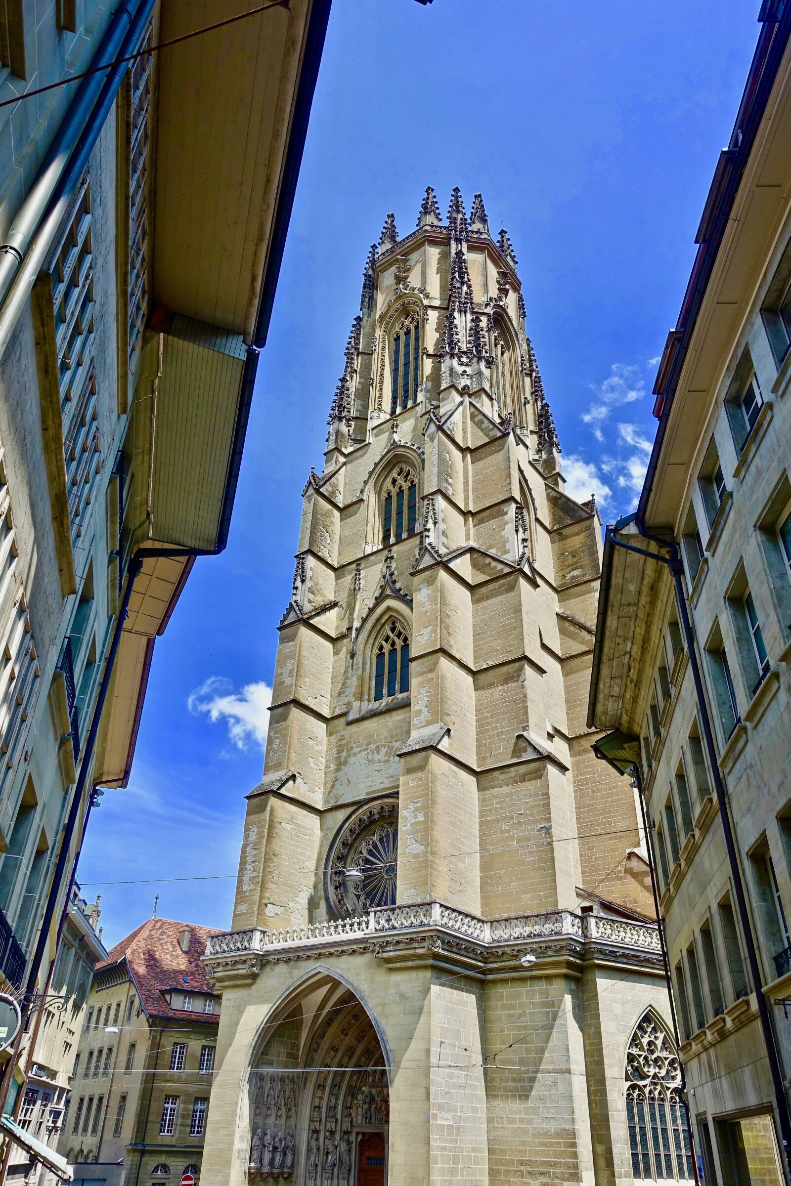 Sony Cyber-shot DSC-RX100 III sample photo. Tower, church, architecture photography