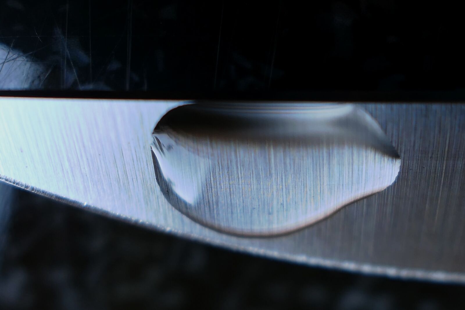 Panasonic Lumix DMC-LX10 (Lumix DMC-LX15) sample photo. Background, metallic, steel photography