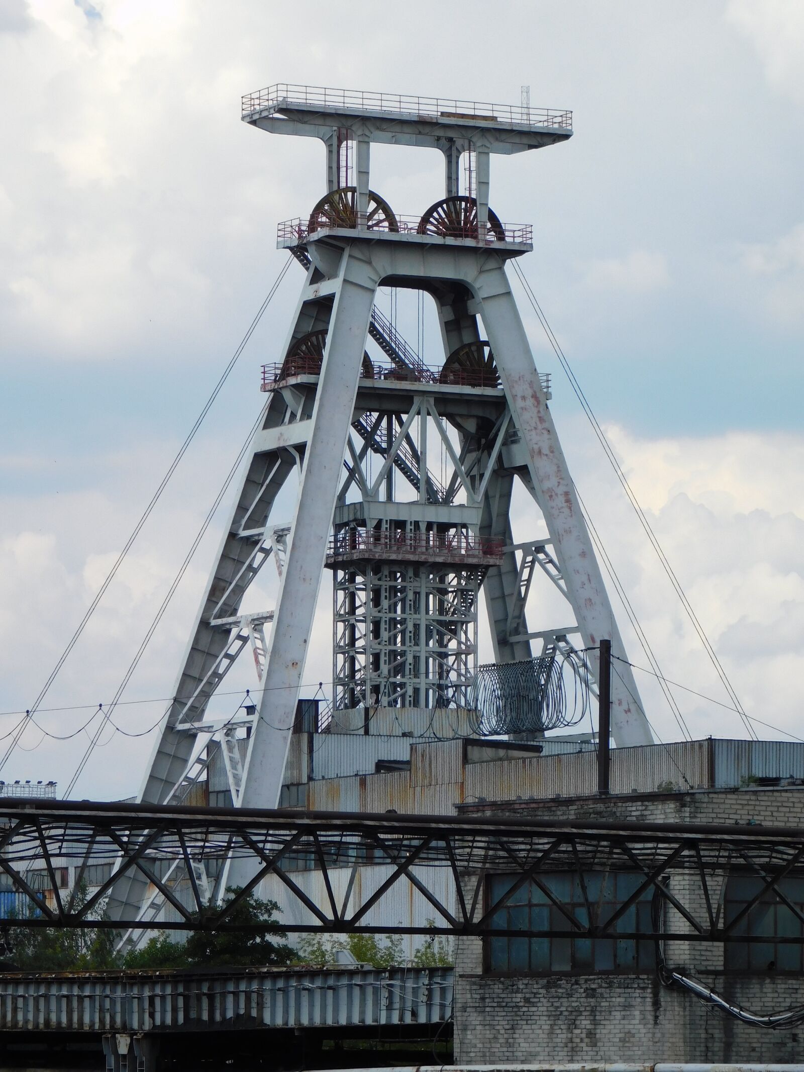 Nikon Coolpix B500 sample photo. Shaft, mine, industria photography