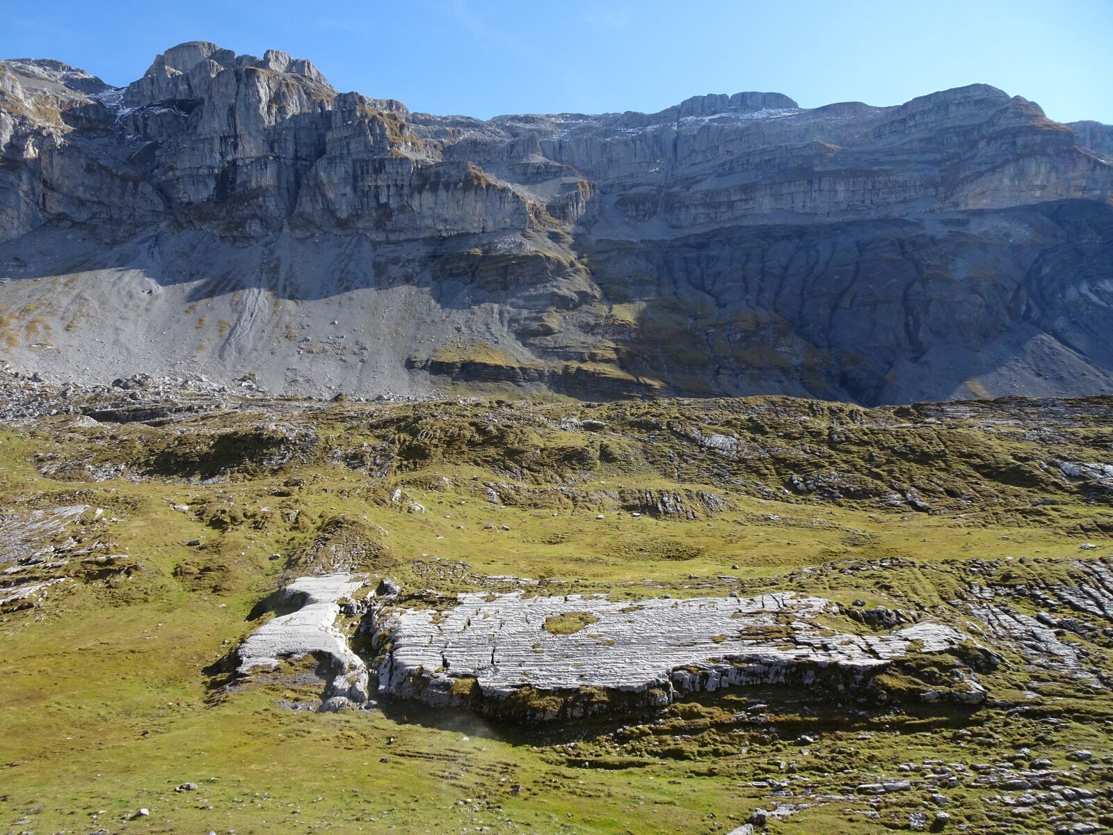 Sony Cyber-shot DSC-HX90V sample photo. Mountains, rock, alpine photography