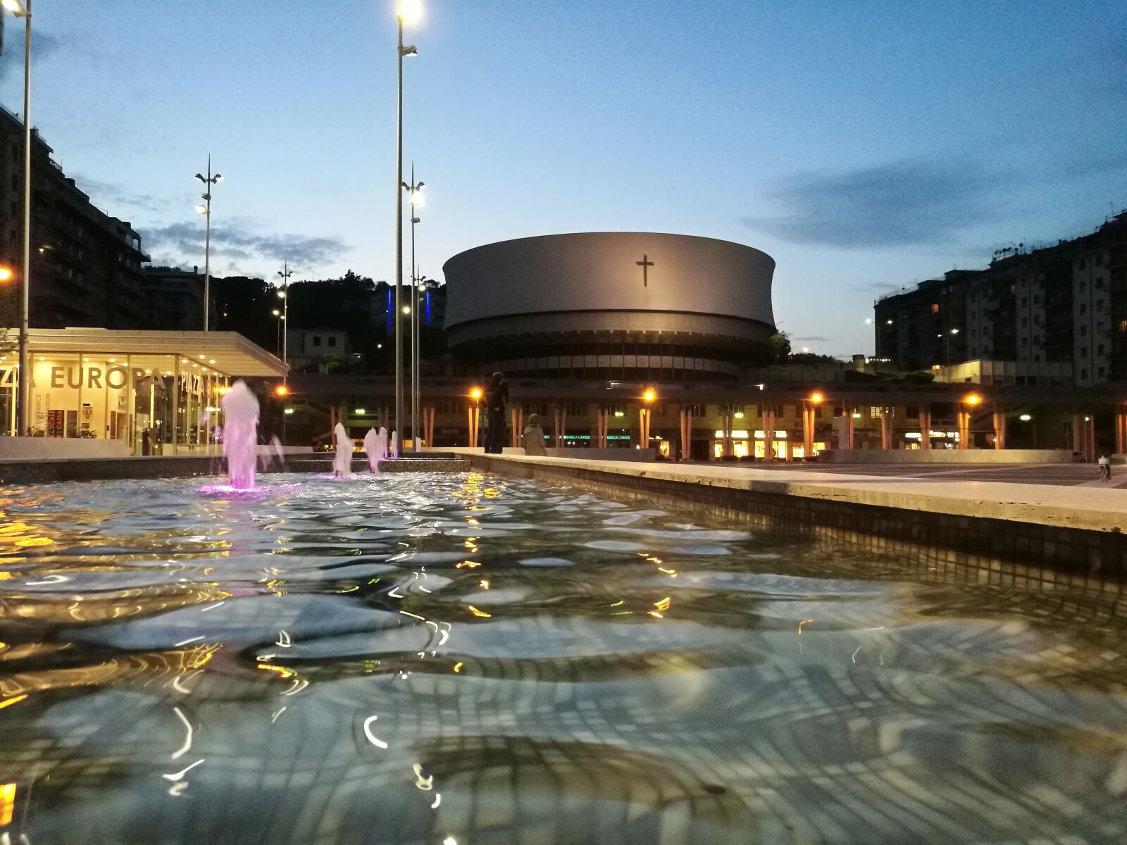 HUAWEI P9 sample photo. Reflection, architecture, city photography