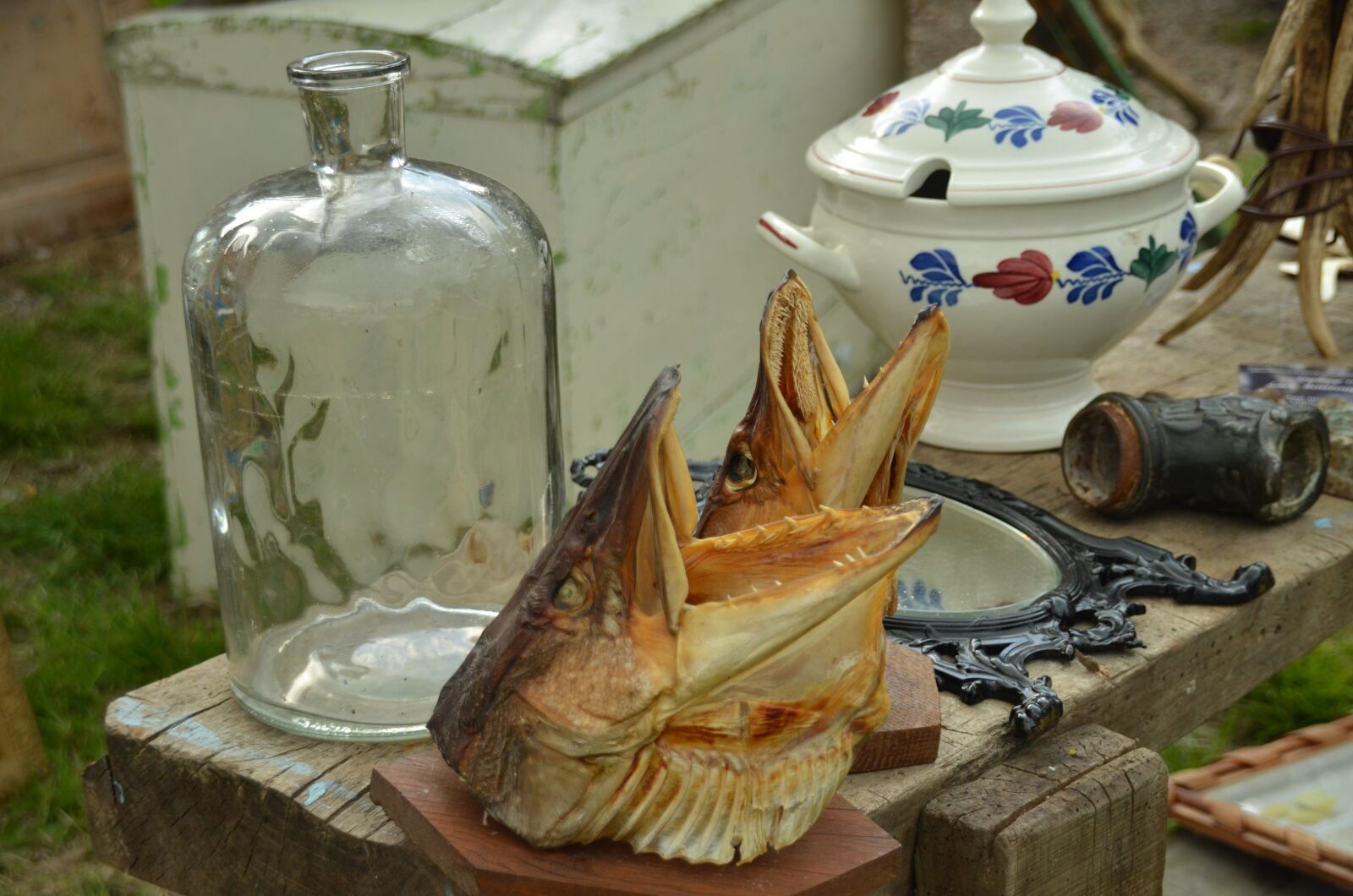 Nikon D7000 sample photo. Jumble sale, oddities, flea photography