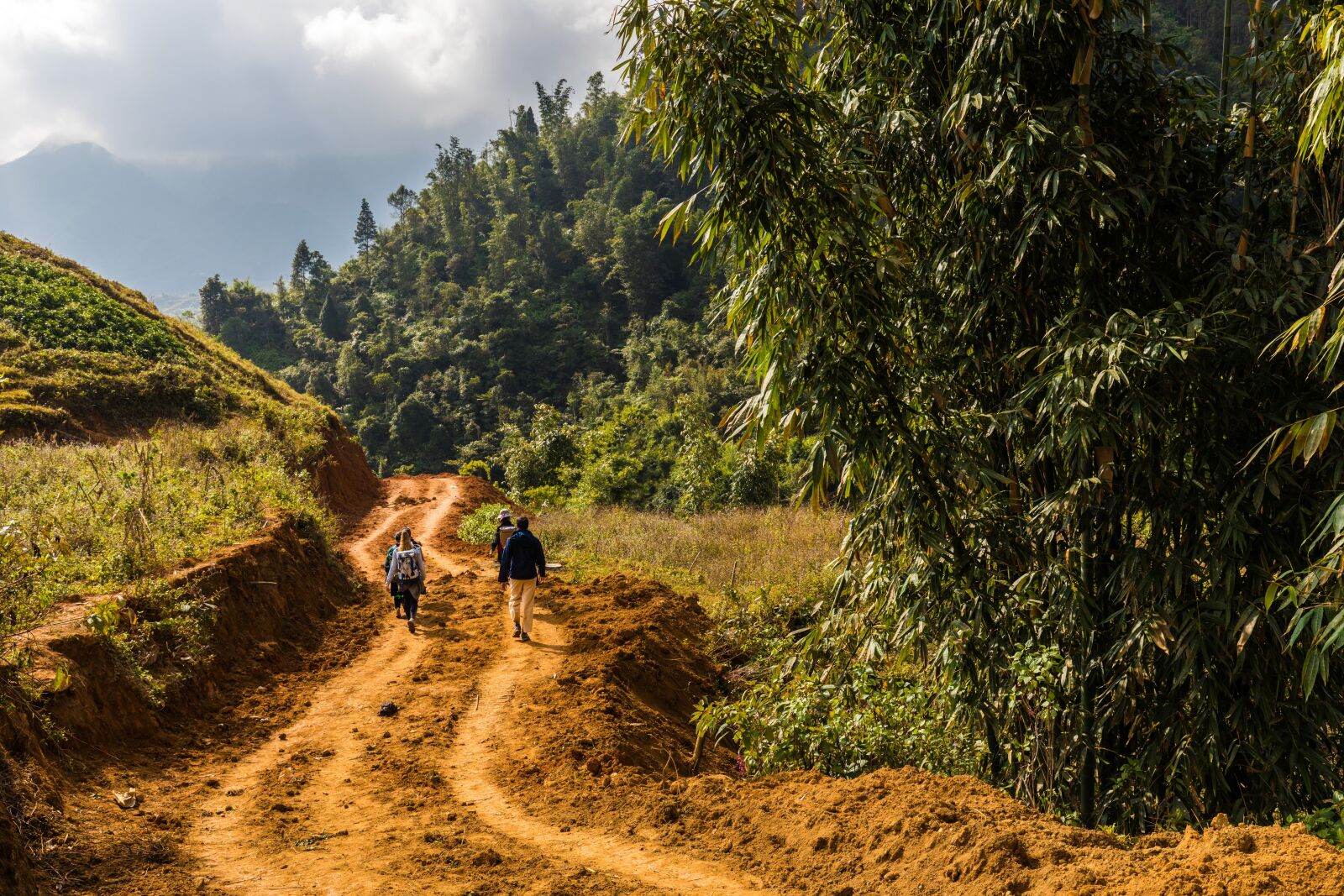Canon EF 16-35mm F4L IS USM sample photo. Vietnam, sapa, north vietnam photography