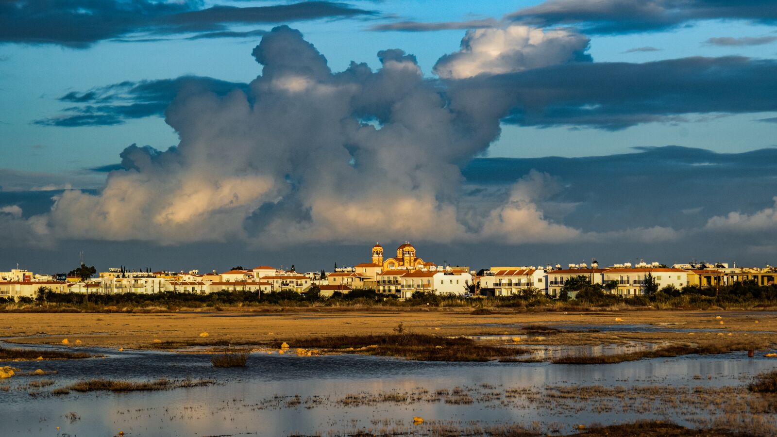 Nikon D3300 sample photo. Town, lake, landscape photography