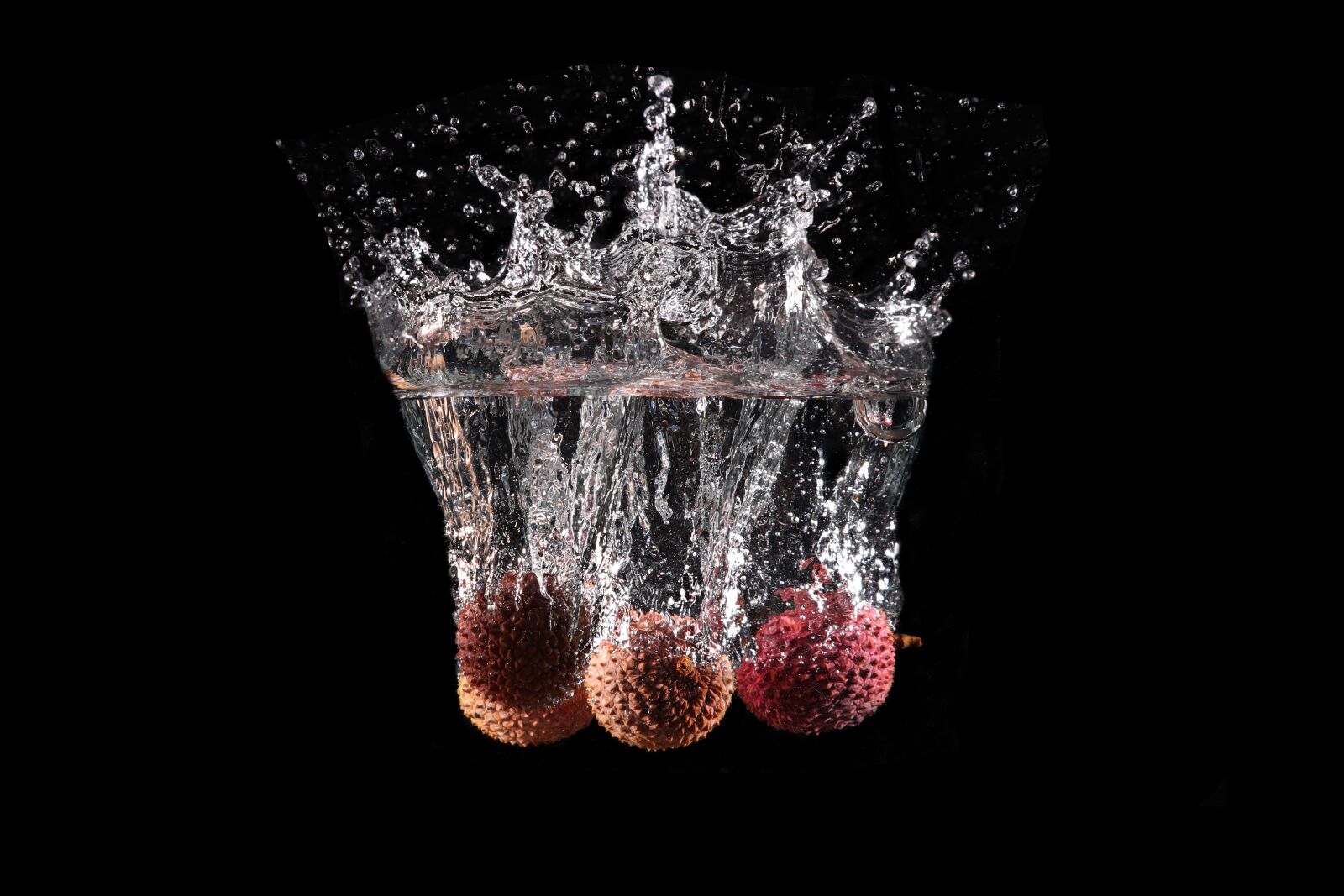 Canon EOS 77D (EOS 9000D / EOS 770D) sample photo. Lychee, fruit, water photography