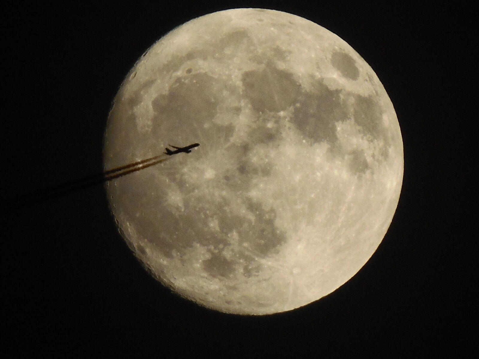 Samsung WB2200F sample photo. Sky, night, jet, moon photography