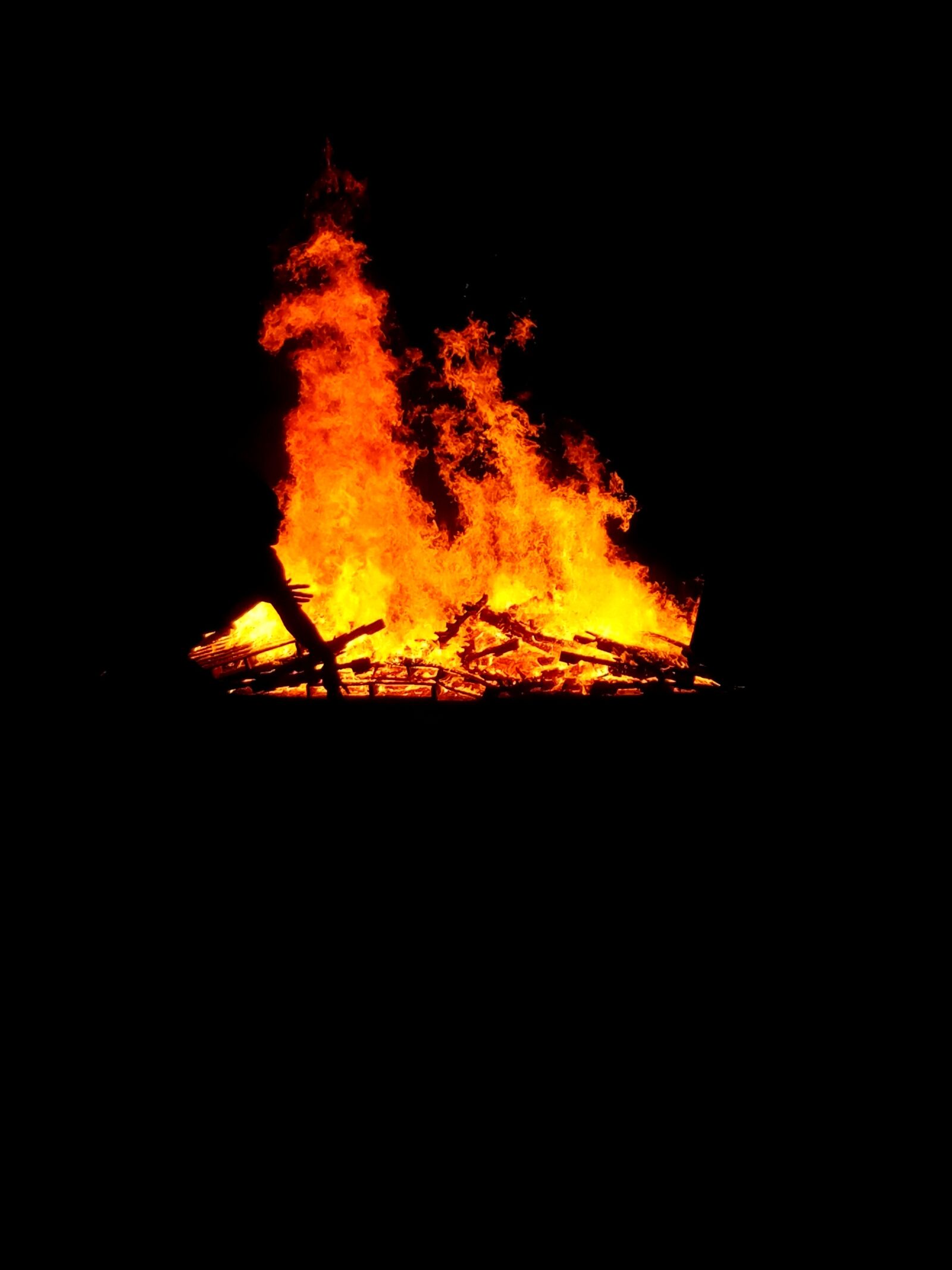 Samsung Galaxy S7 sample photo. Fire, camp, campfire photography