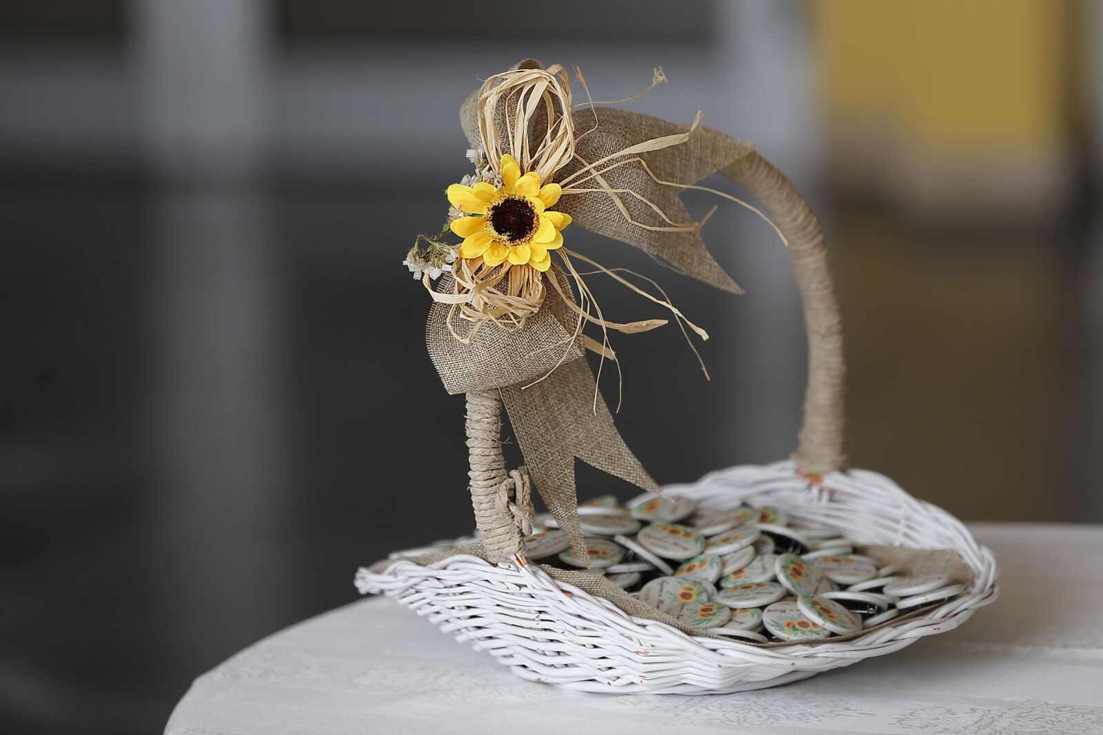 Canon EOS 6D sample photo. Sunflower, decoration, wicker basket photography