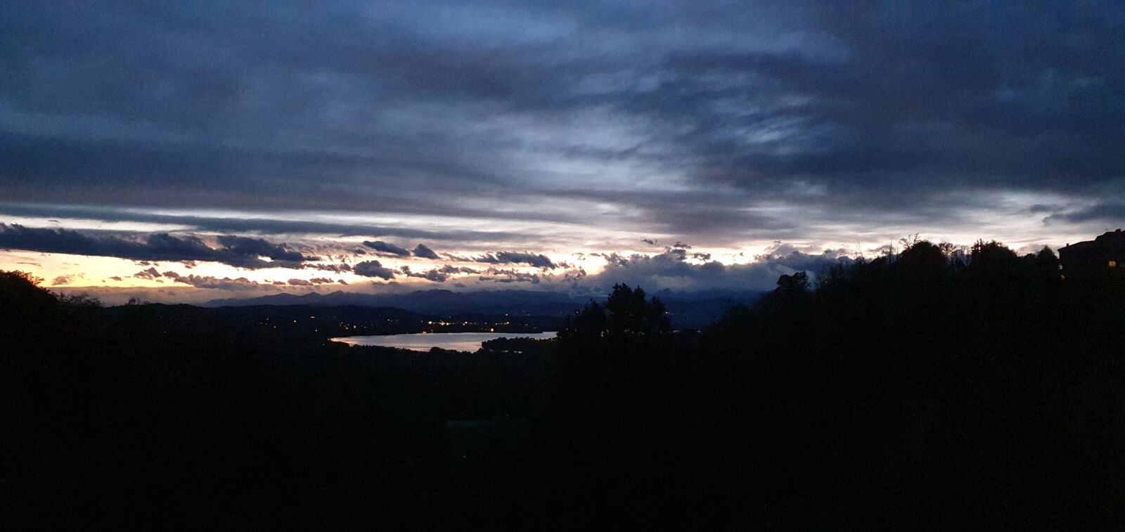Samsung SM-G973F sample photo. Sunset, clouds, nature photography