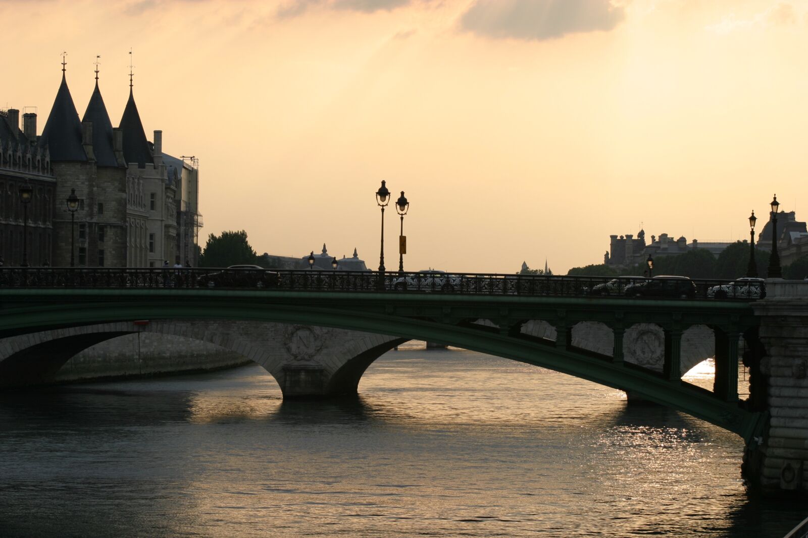 Canon EOS 10D sample photo. Paris, france, bridge photography