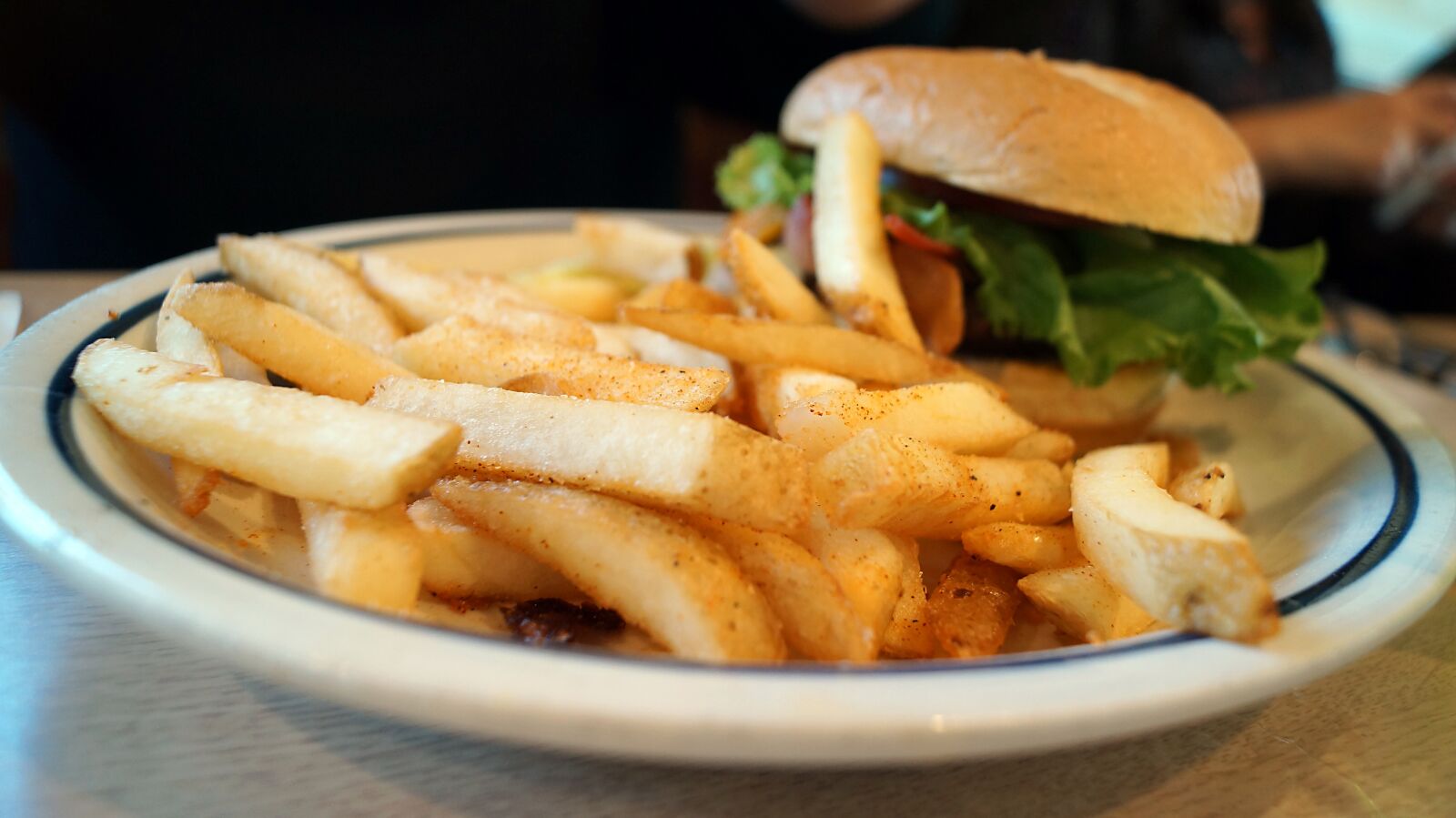 Sony SLT-A37 sample photo. Food, meal, french fries photography