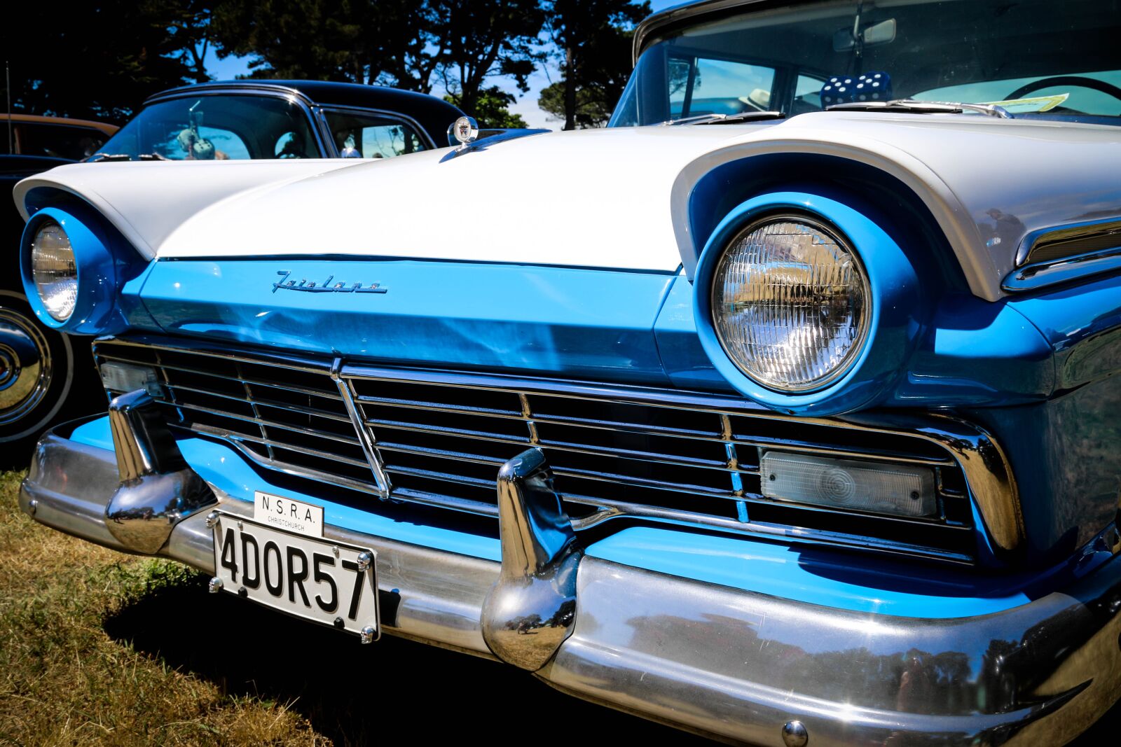 Canon EOS 70D + Canon EF 24-105mm F4L IS USM sample photo. Classic car, car, vintage photography