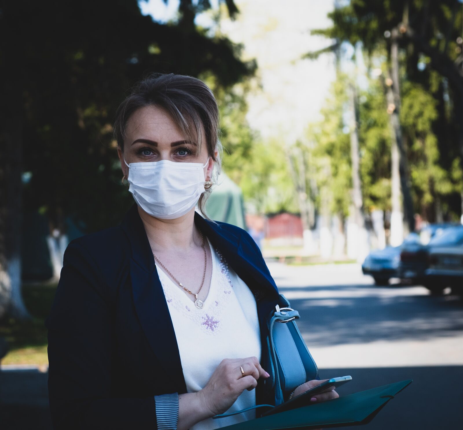 Fujifilm X-T3 sample photo. Mask, woman, covid-19 photography