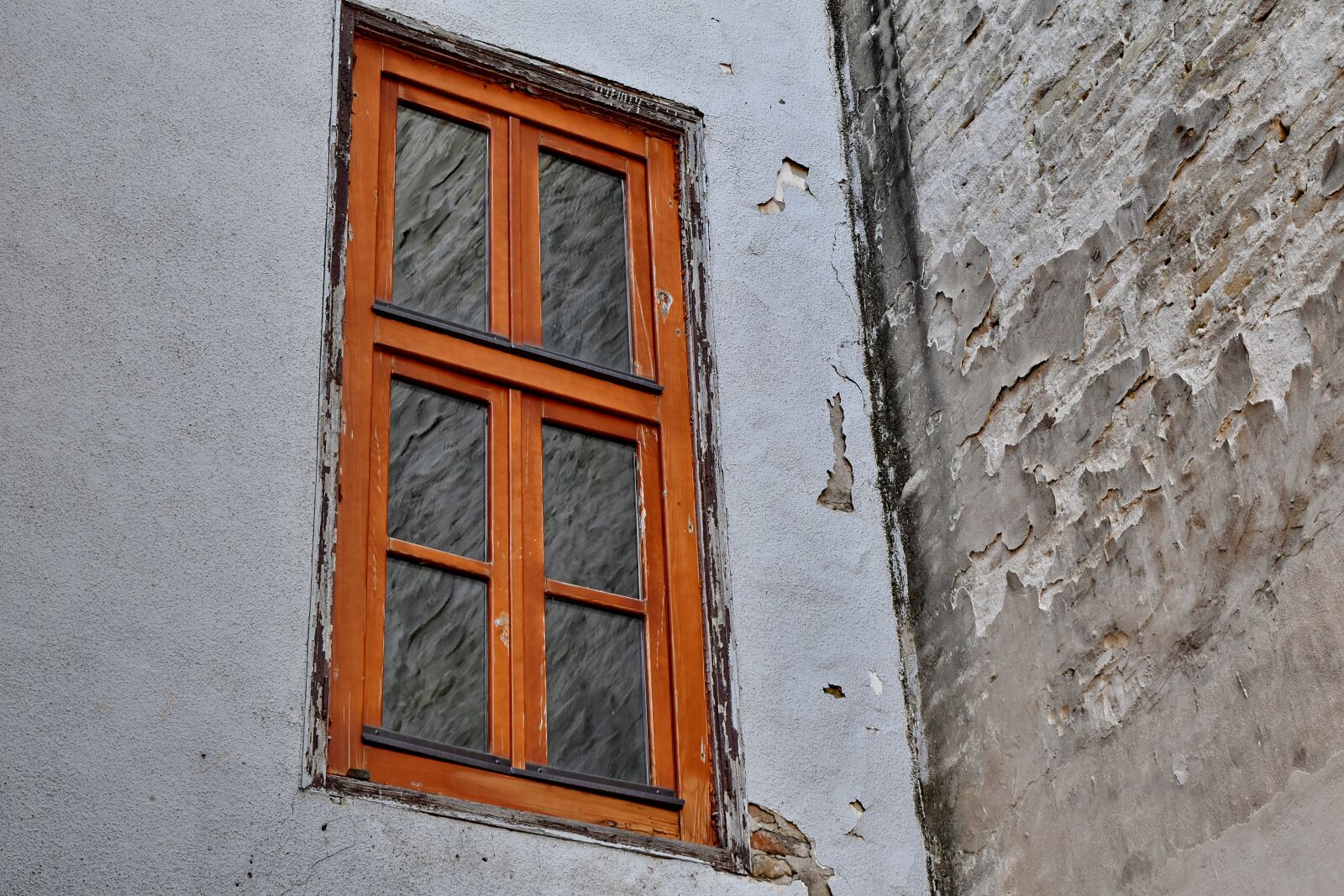 Nikon D5500 sample photo. Wall, house, old, window photography