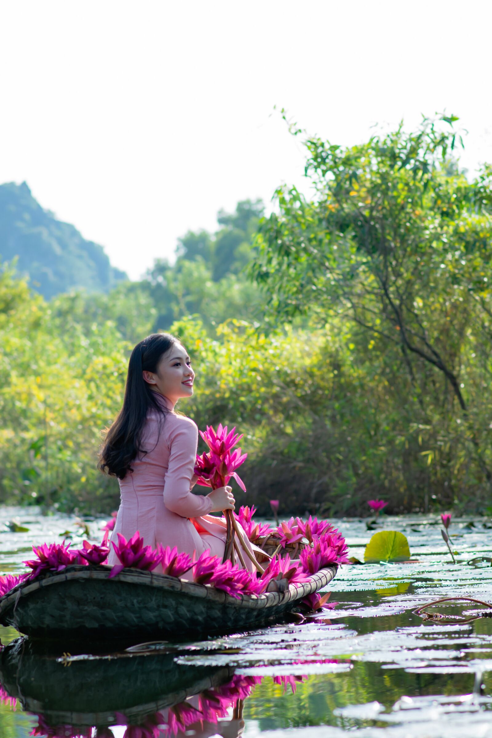 Nikon D7100 sample photo. Girl, cute, gun rose photography