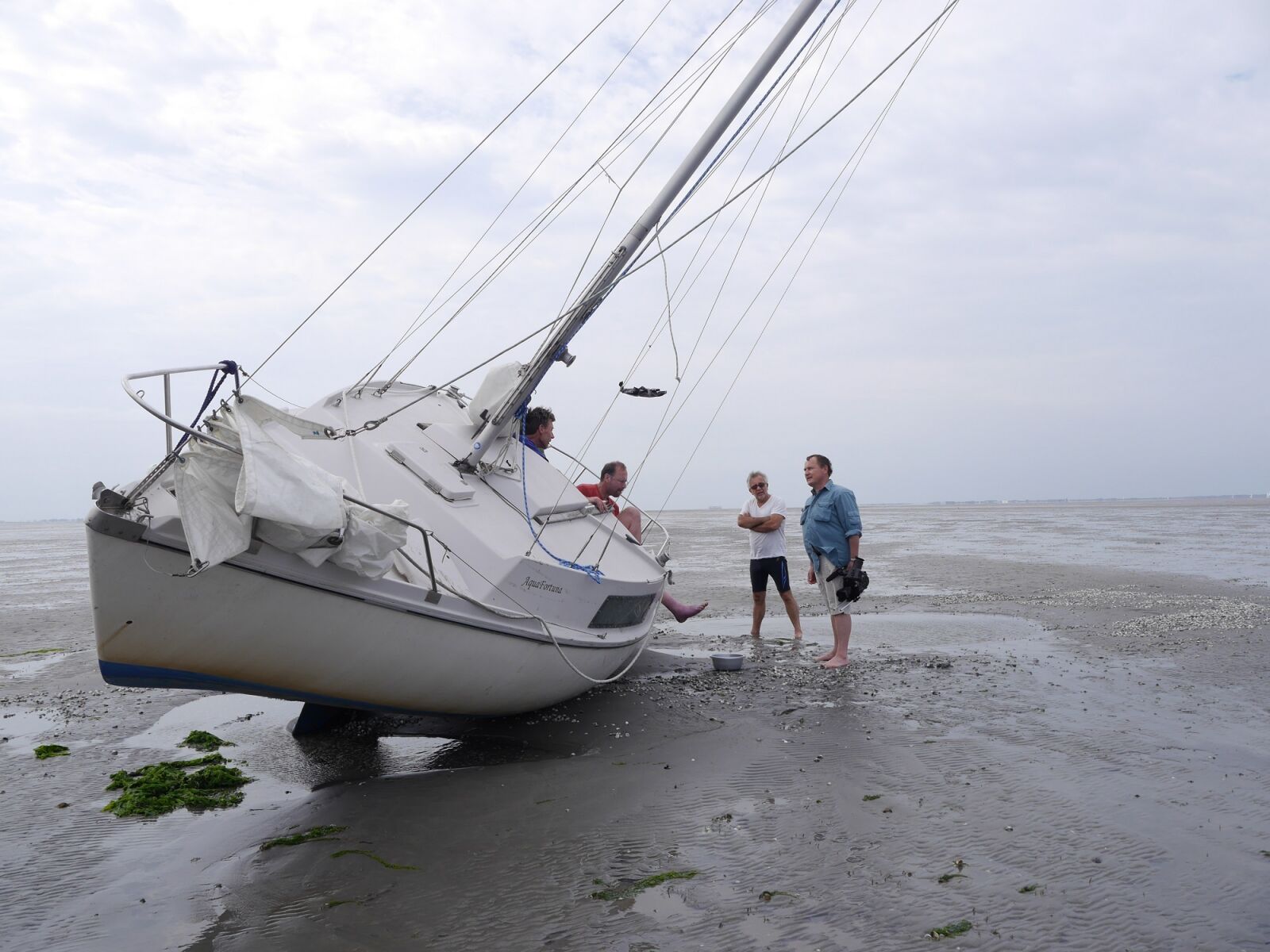 Panasonic Lumix DMC-G6 sample photo. Sailing boat, wadden sea photography