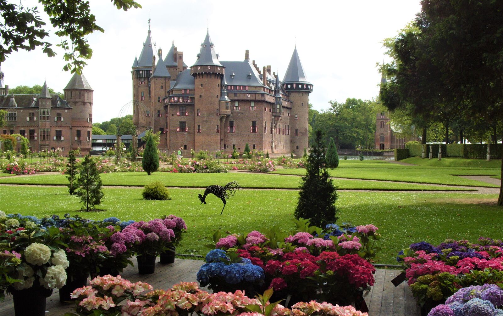 Samsung KENOX S1050  / Samsung S1050 sample photo. Castle, landscape, building photography