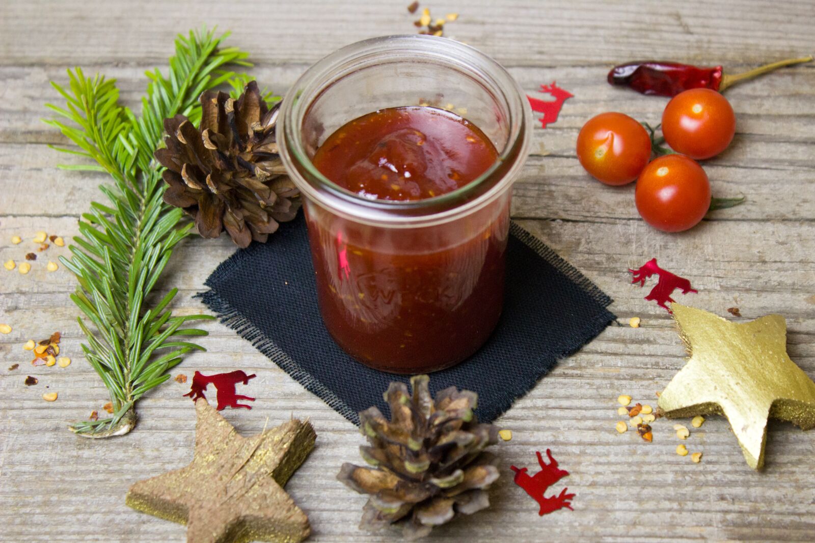 Canon EOS 600D (Rebel EOS T3i / EOS Kiss X5) sample photo. Tomato, jam, chili photography