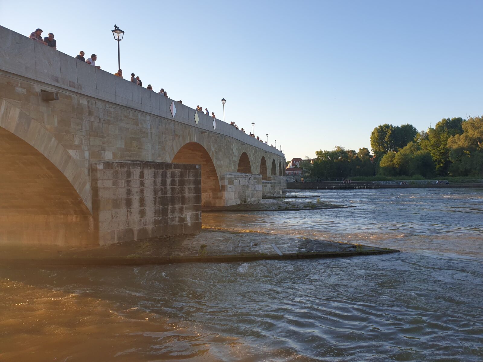 Samsung Galaxy Note9 sample photo. Regensburg, bridge, stone bridge photography