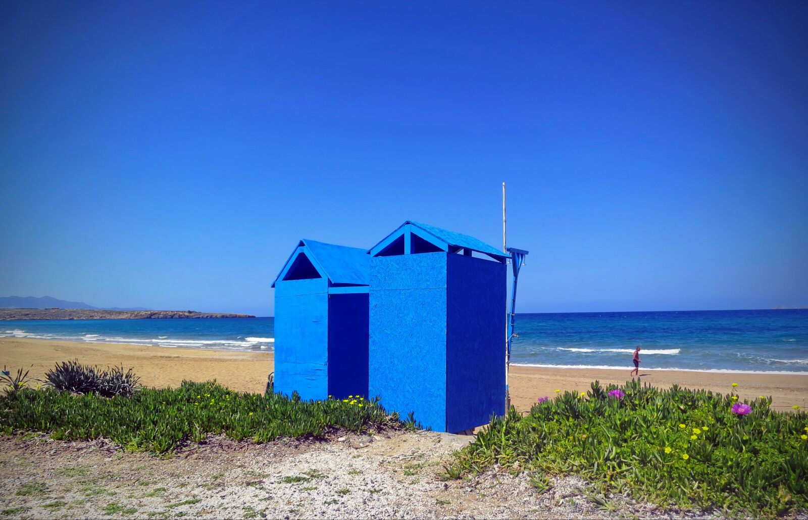 Canon PowerShot S100 sample photo. Beach, changing rooms, blue photography