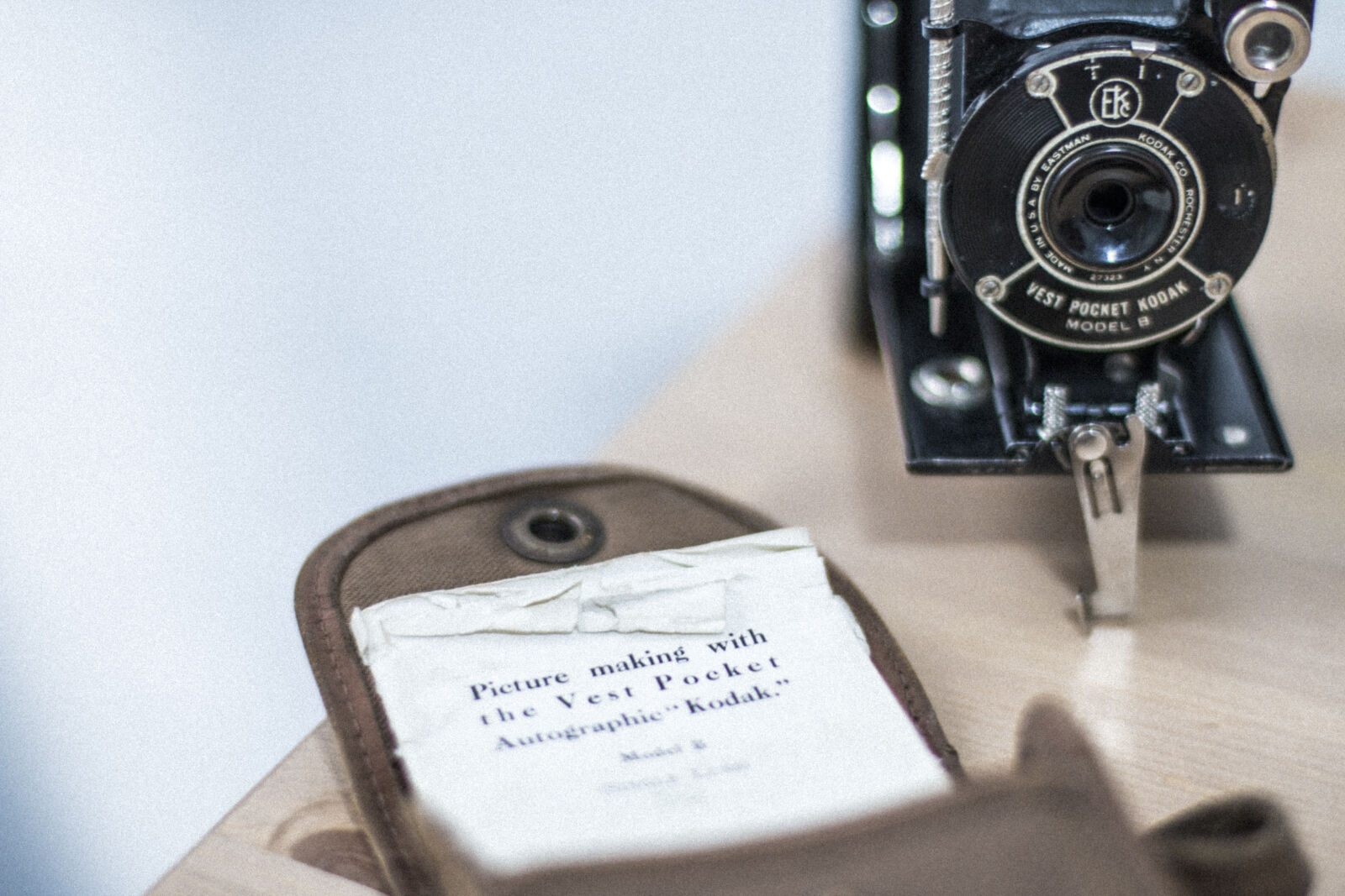 Canon EOS 70D + Canon EF 50mm F1.4 USM sample photo. Analog, camera, antique, aperture photography