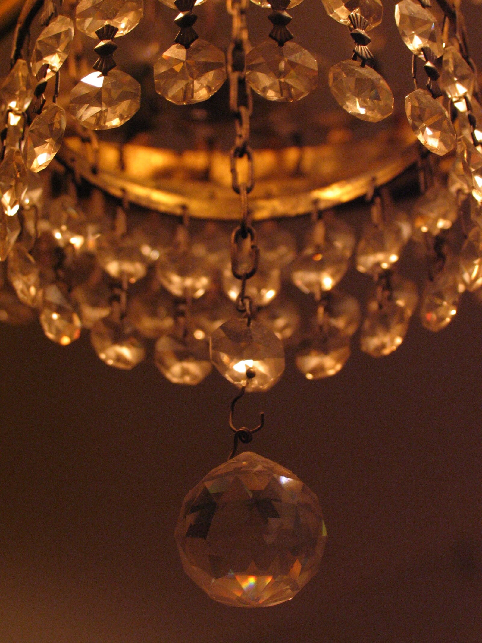 Canon POWERSHOT PRO1 sample photo. Beautiful, chandelier, closeup, crystal photography