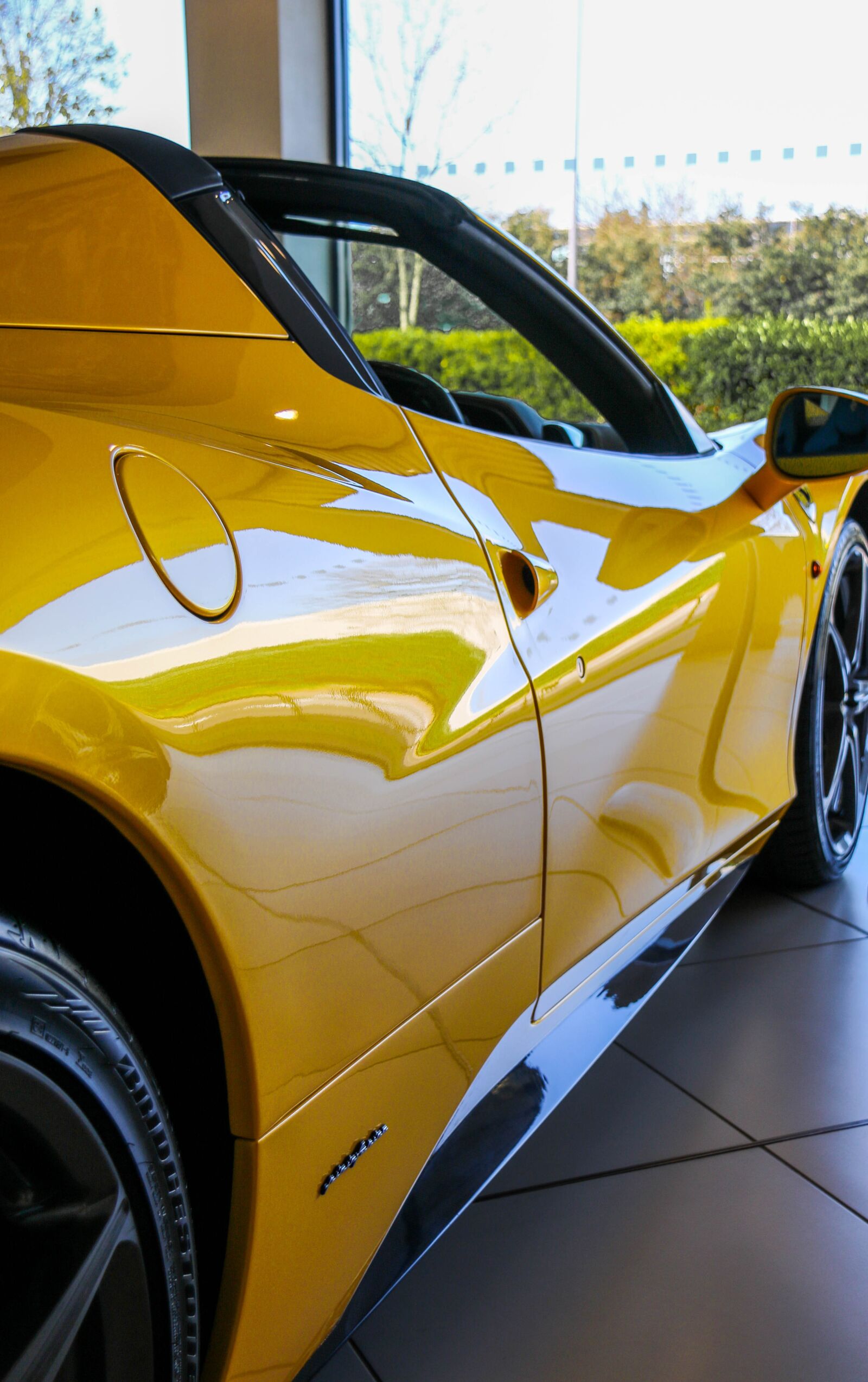 Canon EF-S 18-200mm F3.5-5.6 IS sample photo. Ferrari, 458, spider photography