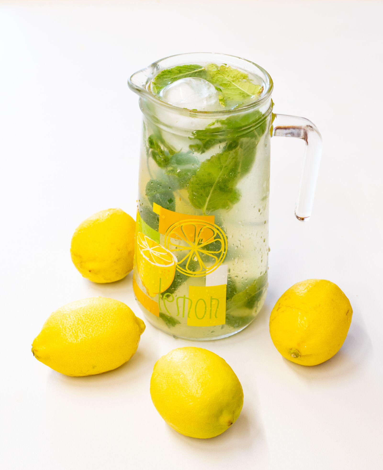 Canon EOS 6D + Canon EF 50mm F1.8 STM sample photo. Lemonade, refreshment, drink photography