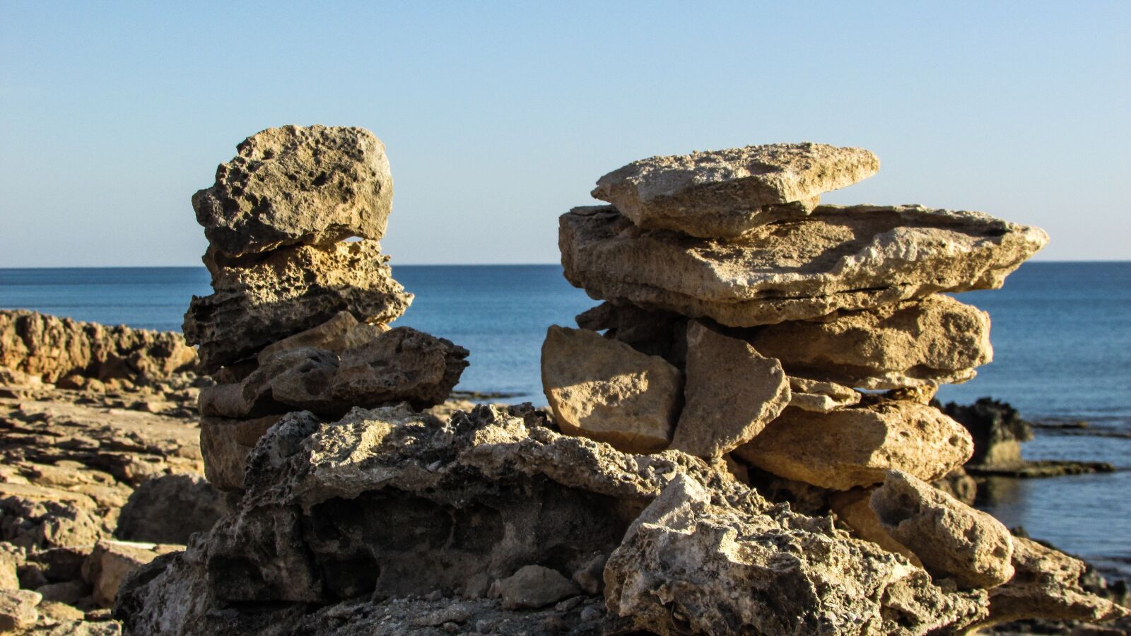 Canon PowerShot SX400 IS sample photo. Stones, path sign, nature photography