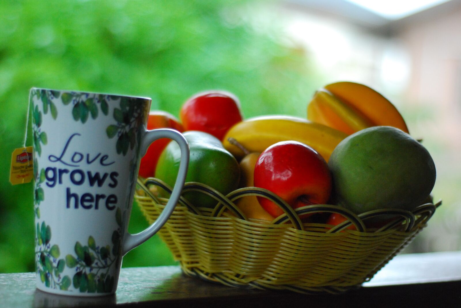 Nikon D80 sample photo. Cups, love, grow photography