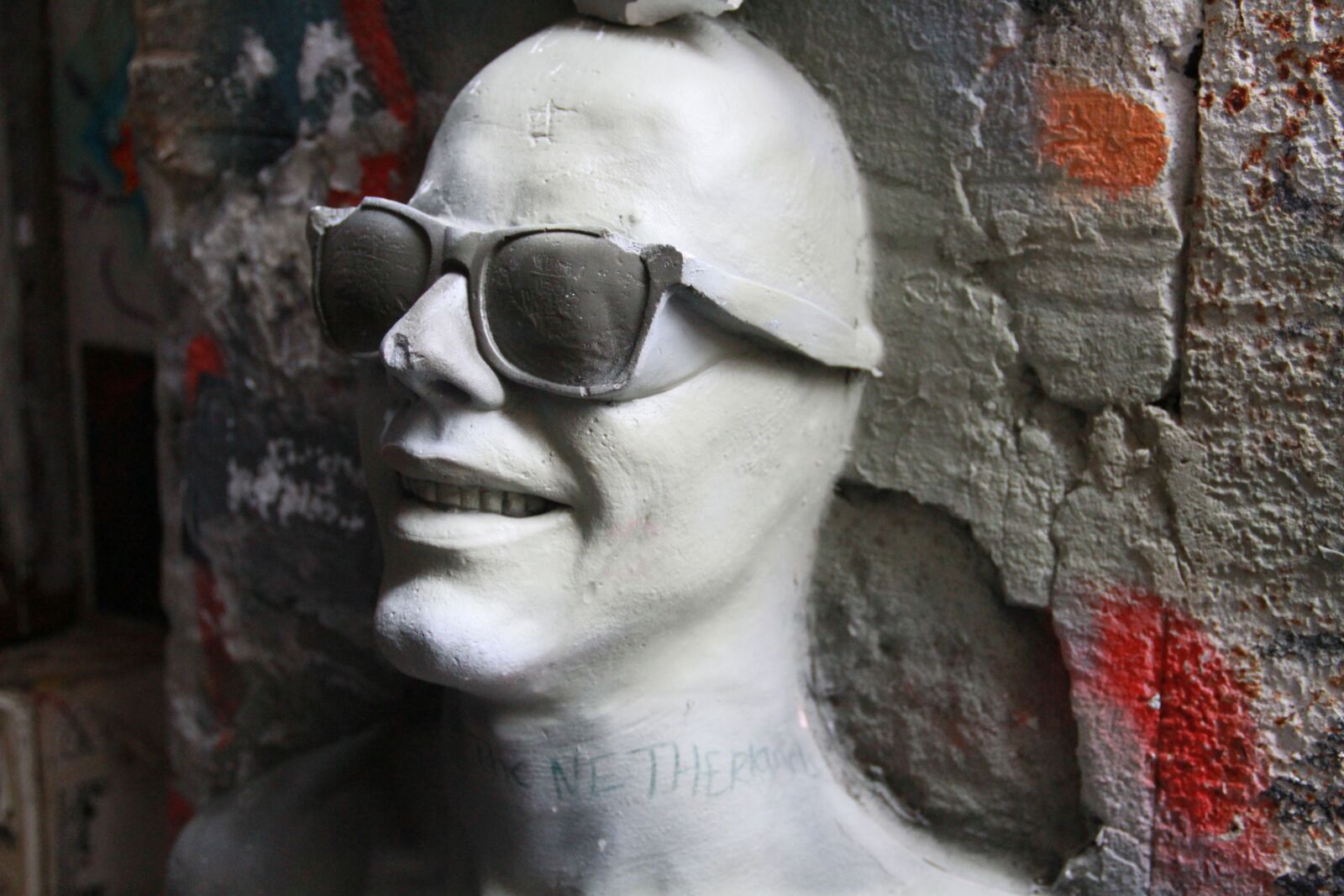 Canon EOS 7D sample photo. Modern art, wall, building photography
