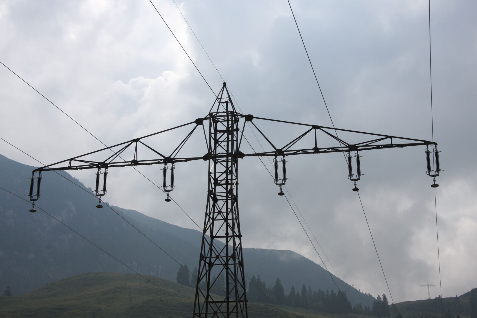 Canon EOS 40D sample photo. Current, masts, cable photography