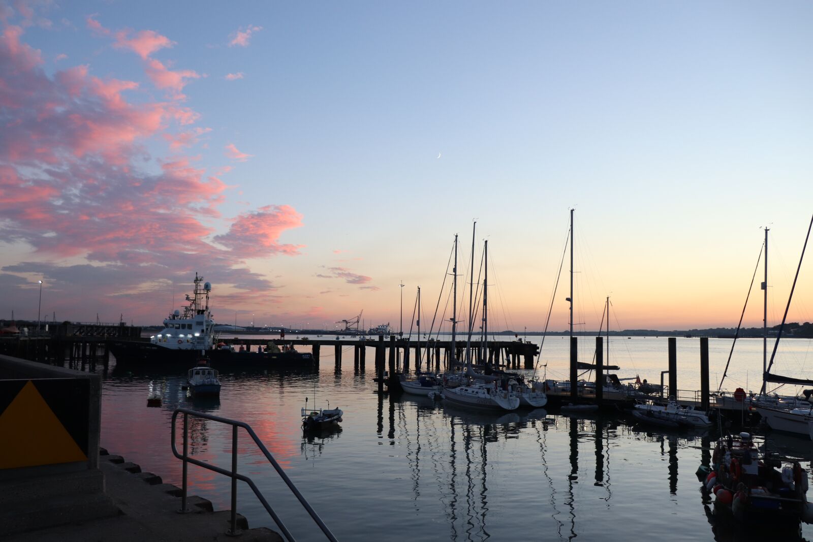 Canon EOS 77D (EOS 9000D / EOS 770D) sample photo. Port, sunset, sailing boat photography