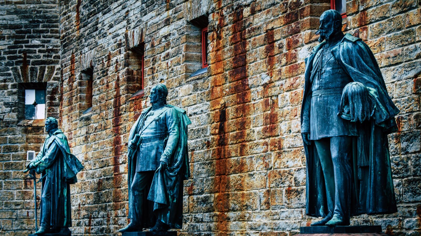 Canon EOS 650D (EOS Rebel T4i / EOS Kiss X6i) sample photo. Statue, castle, hohenzollern photography