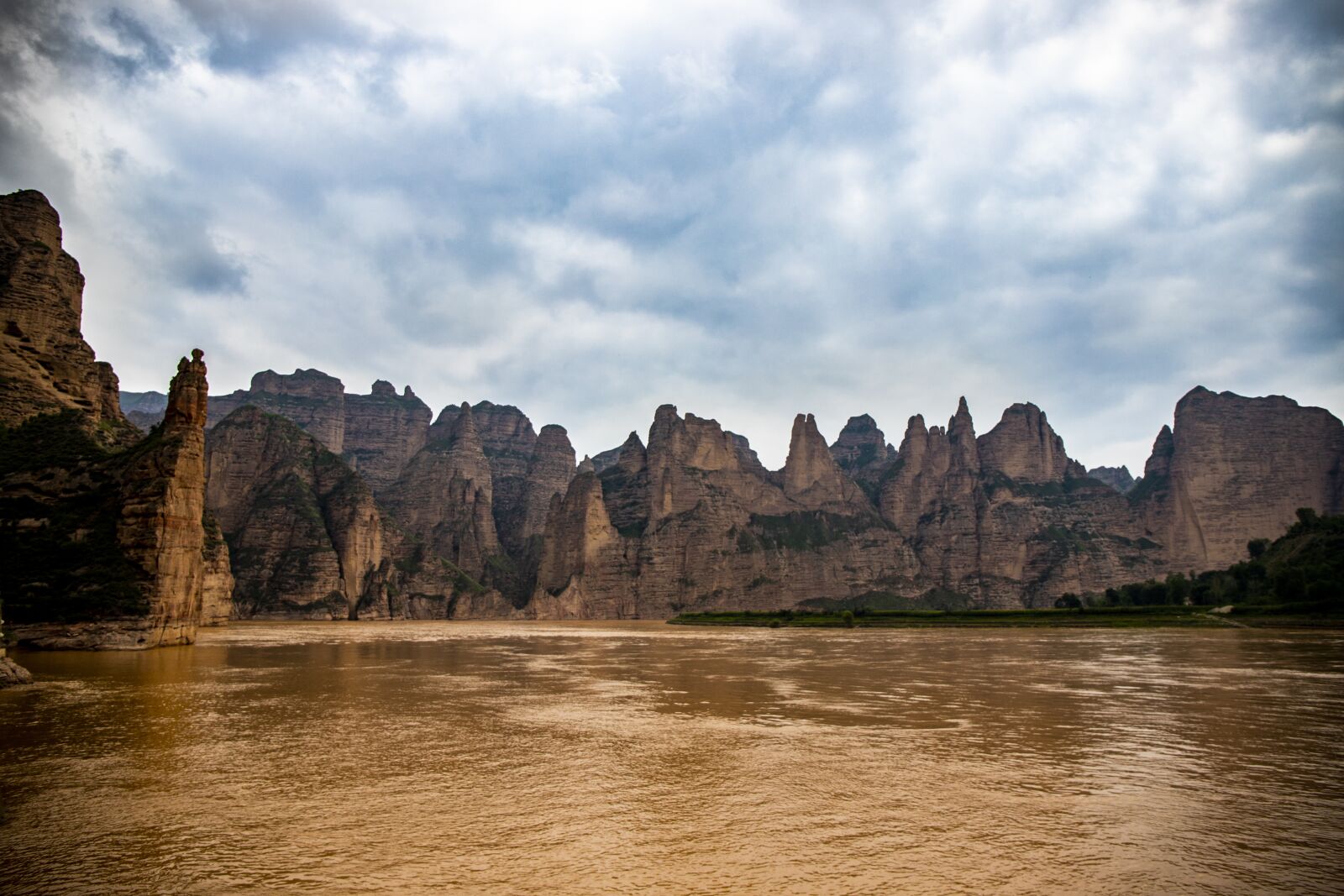 Canon EOS 6D Mark II sample photo. Water, stone, river photography