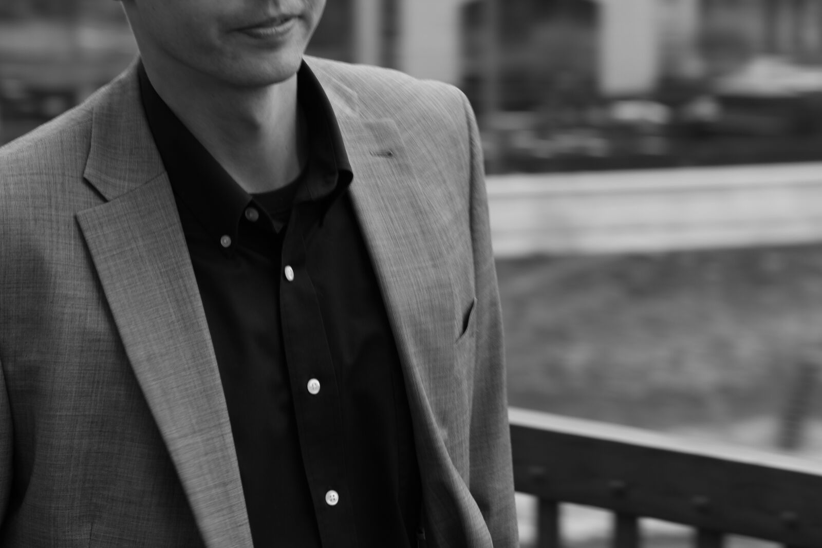 Canon EOS 550D (EOS Rebel T2i / EOS Kiss X4) sample photo. Man, suit, success photography
