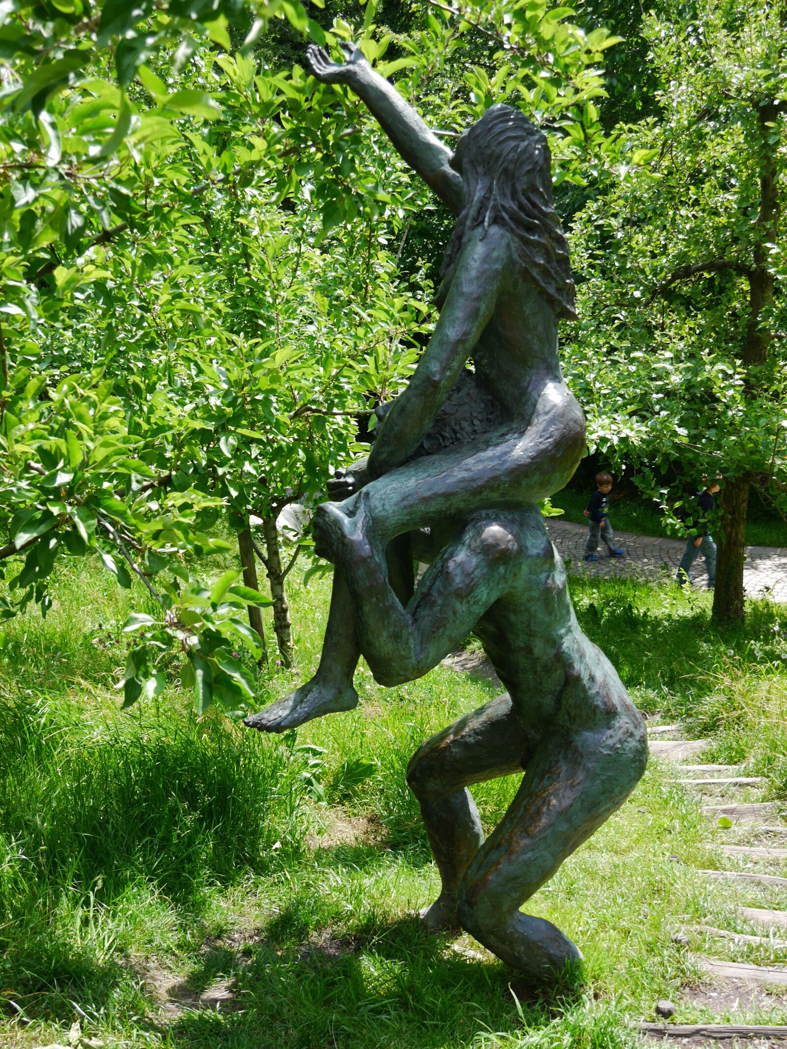 Panasonic Lumix DMC-G6 sample photo. Bronze statue, adam and photography