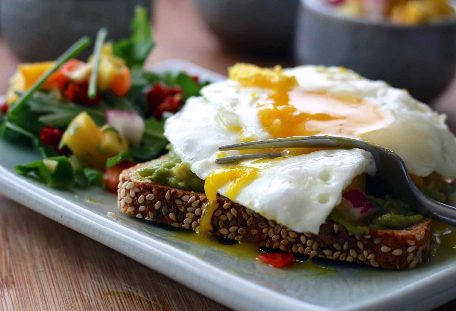 Canon EOS 1000D (EOS Digital Rebel XS / EOS Kiss F) sample photo. Eggs, fried, sunny side photography