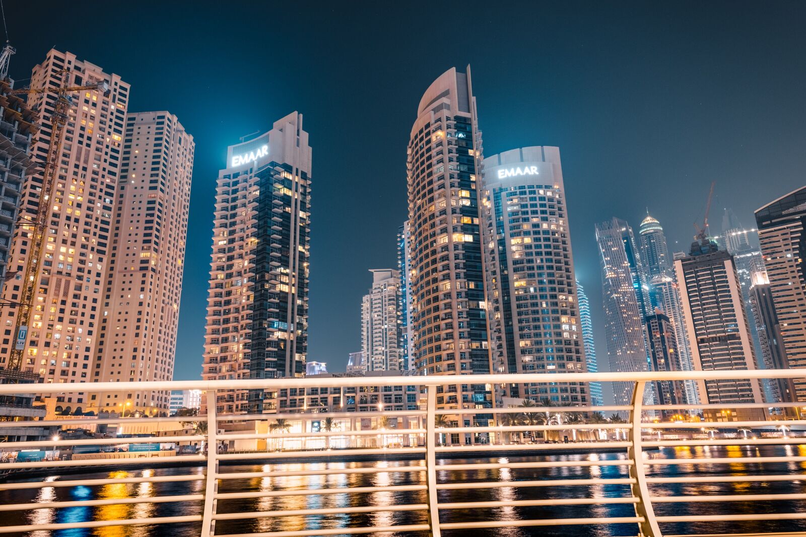 Fujifilm X-T2 + Fujifilm XF 16mm F1.4 R WR sample photo. Dubai, asia, orient photography