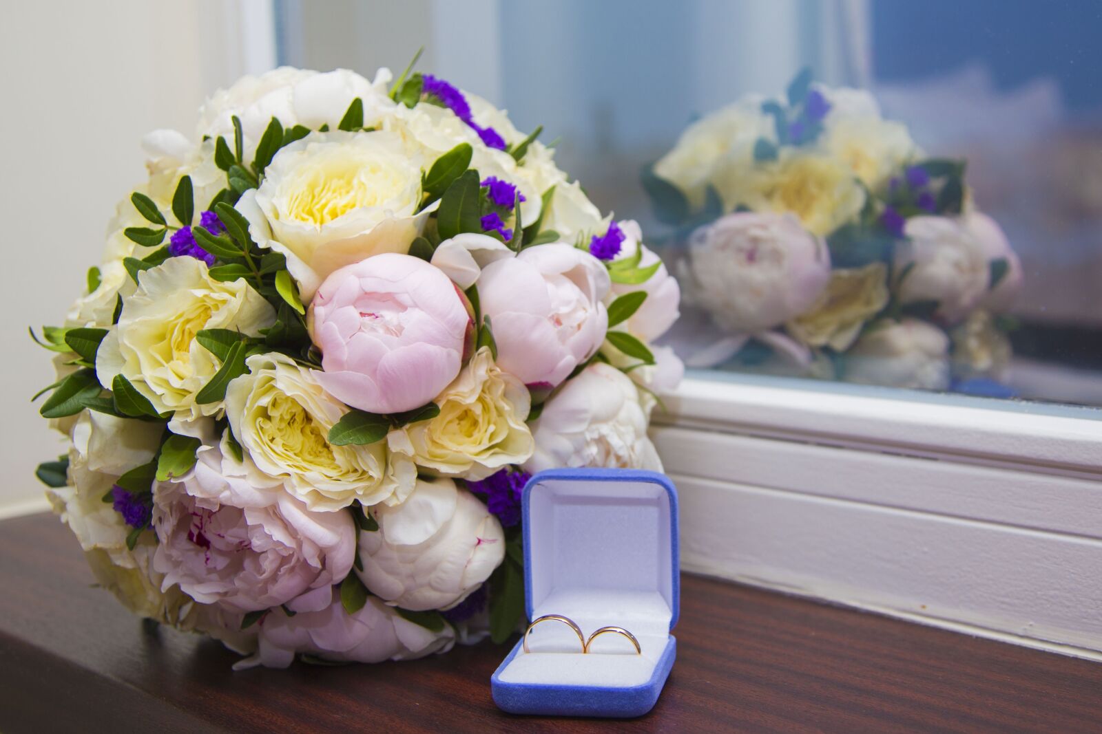 Canon EOS 6D + Canon EF 24-105mm F4L IS USM sample photo. Bouquet, rings, ring photography