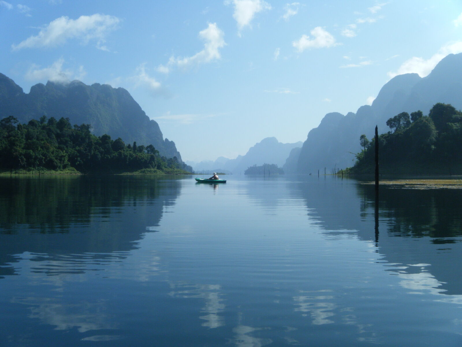 Fujifilm FinePix Z33WP sample photo. Lake, boat, kayak, adventure photography