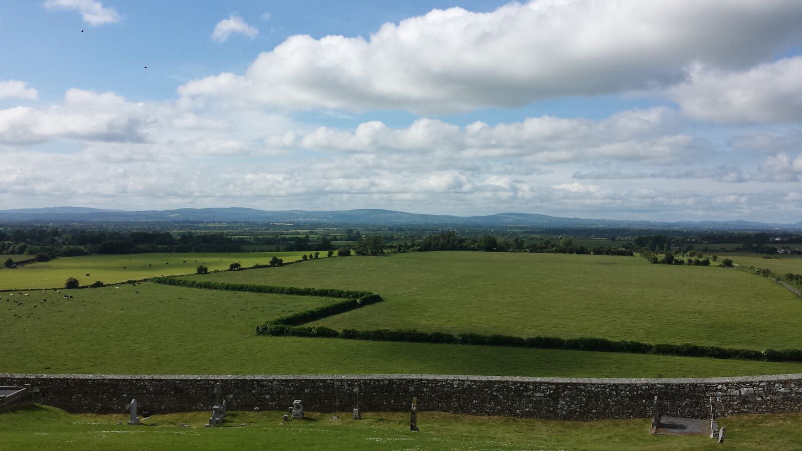 Samsung Galaxy S4 sample photo. Ireland, rock of cashel photography