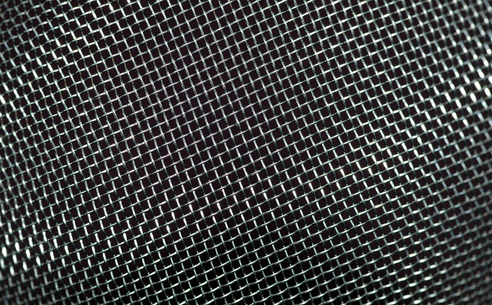 Pentax K-S2 sample photo. The grid, metal, silver photography