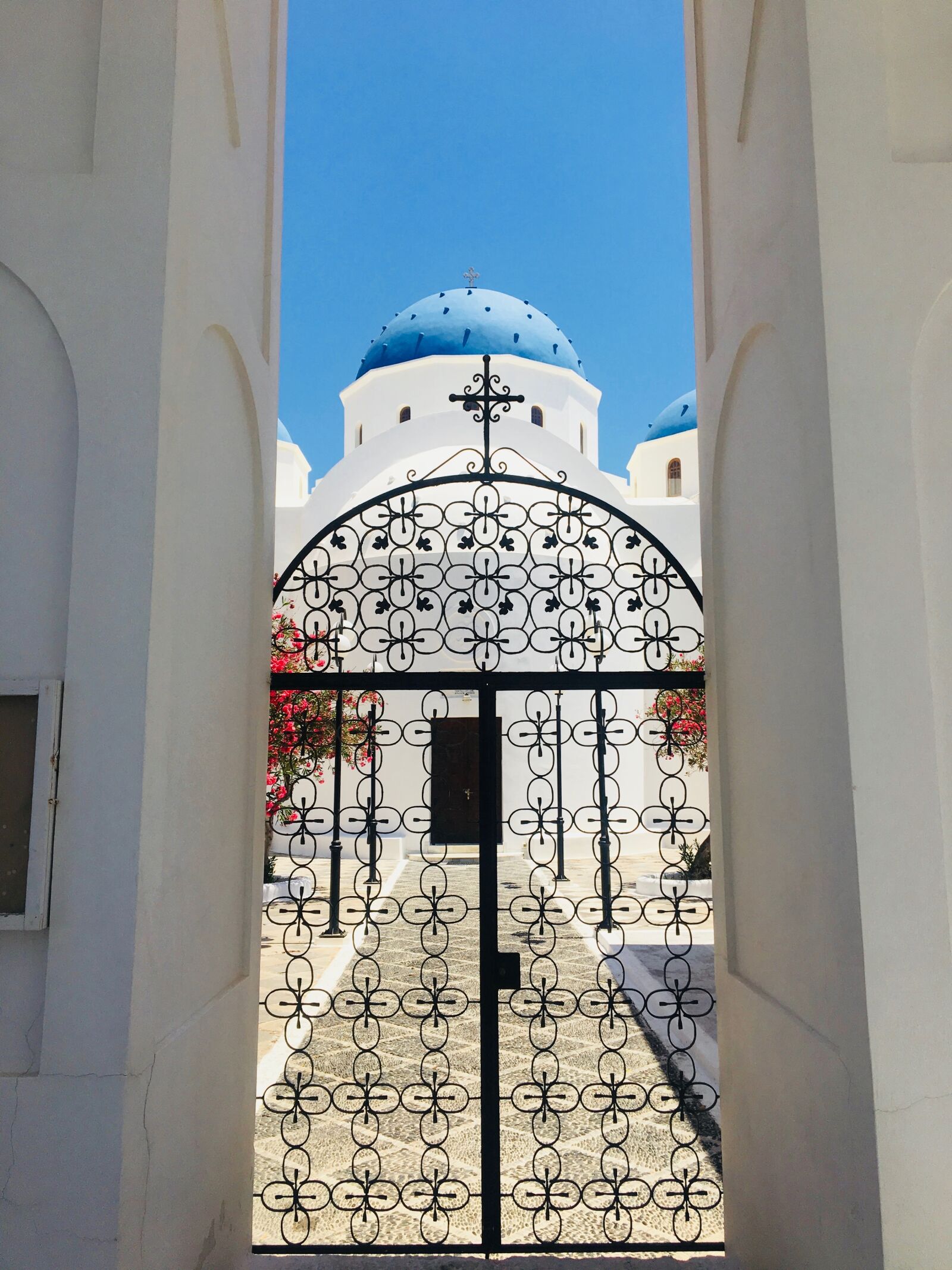 Apple iPhone 6s sample photo. Santorini, blue roof, greece photography