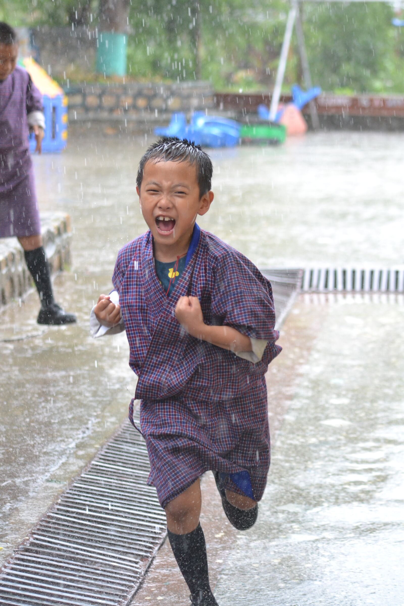 Nikon D3100 sample photo. Boy, running, excitement photography