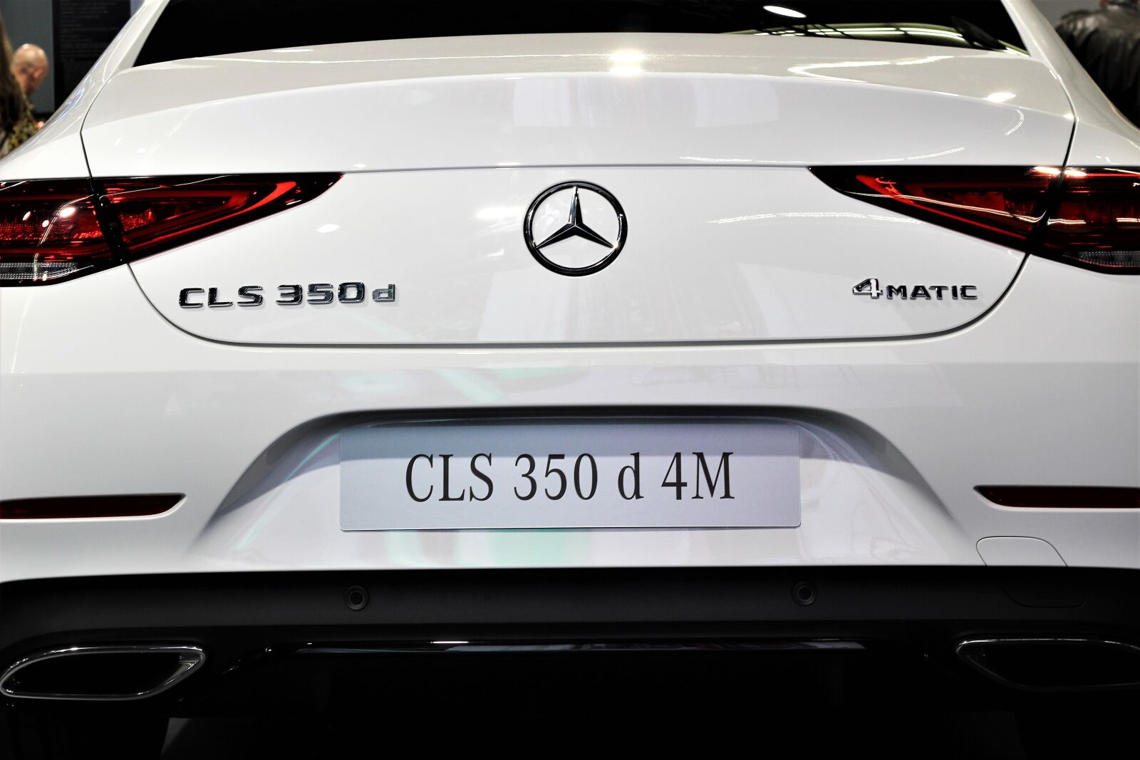 Canon EOS 600D (Rebel EOS T3i / EOS Kiss X5) + Canon EF 50mm F1.8 II sample photo. Car, mercedes benz cls photography