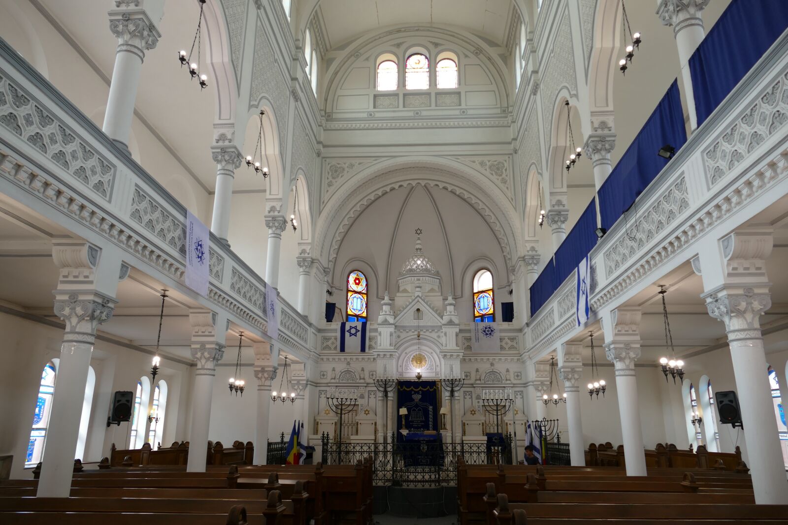 Panasonic Lumix DMC-FZ1000 sample photo. Synagogue, religion, judaism photography