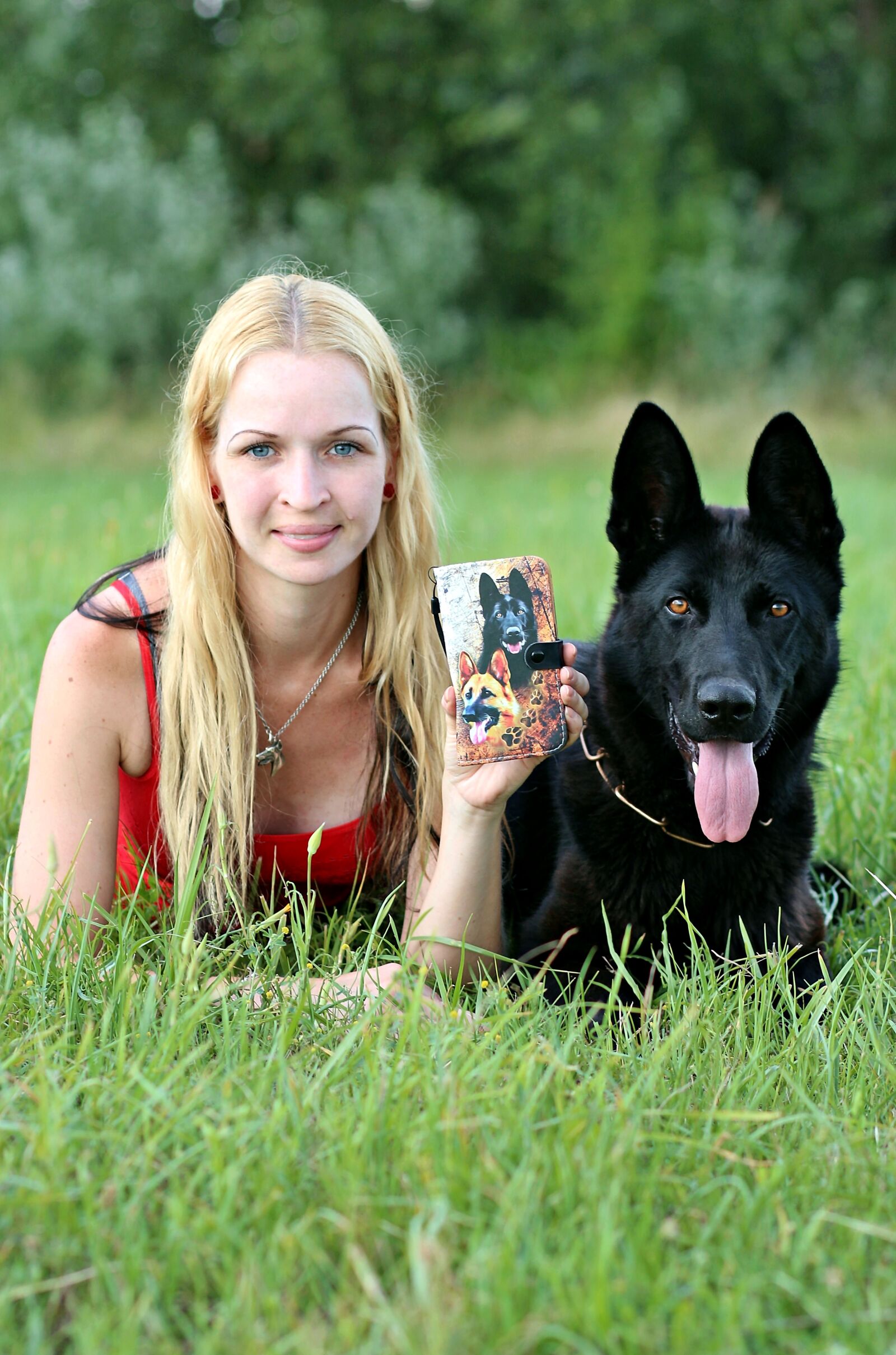 Canon EOS 600D (Rebel EOS T3i / EOS Kiss X5) sample photo. Black german shepherd, dog photography